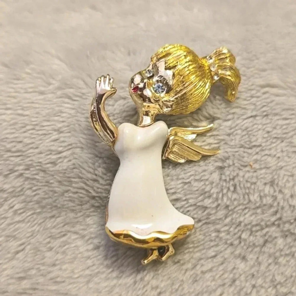 Jewelry - #412 Vintage Beatrix Gold Tone Chrismas Angel Holiday pin brooch